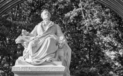 Intensives Lampenfieber und Redeangst im Studium