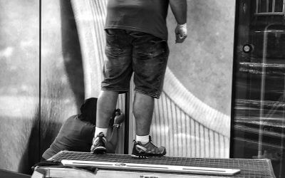 Immer die Wahrheit zu sagen bringt einem wahrscheinlich nicht viele Freunde, aber dafür die Richtigen. – John Lennon