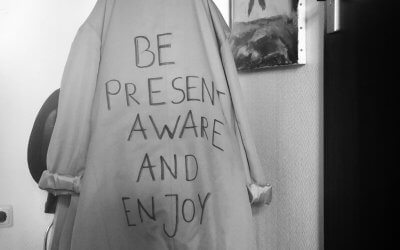 Be present, aware and enjoy – Sei präsent, achtsam und genieße!